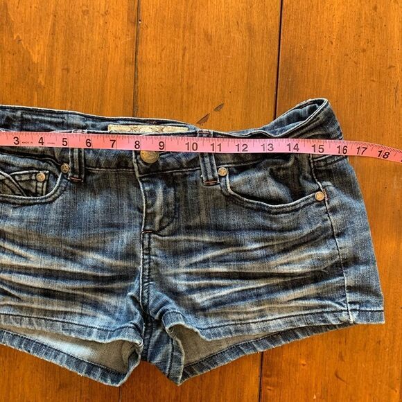 Vanilla Star Denim Shorts Tulip Pockets 7 - Picture 5 of 7